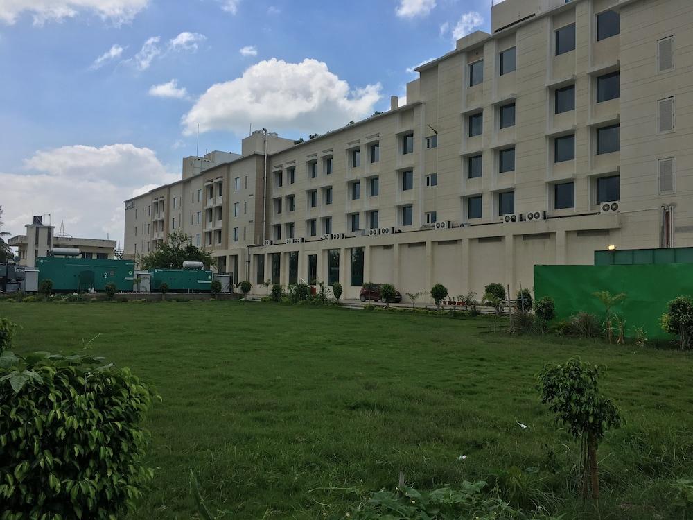 Hotel Oaks Bodhgaya Zewnętrze zdjęcie