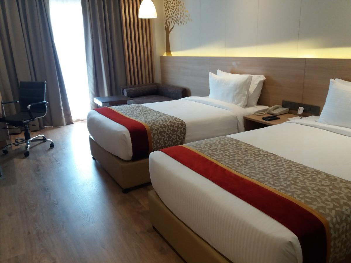Hotel Oaks Bodhgaya Zewnętrze zdjęcie